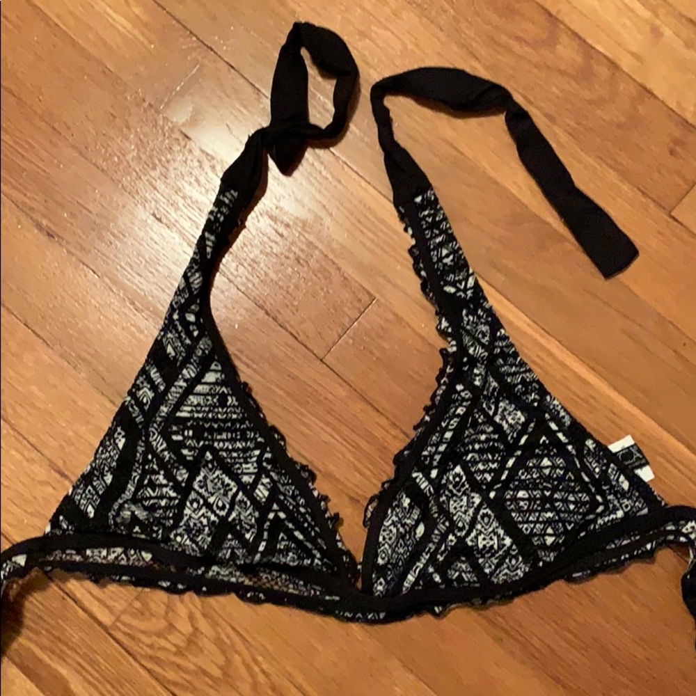 BECCA bathing suit top